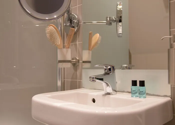 Canal Hotel Amsterdam